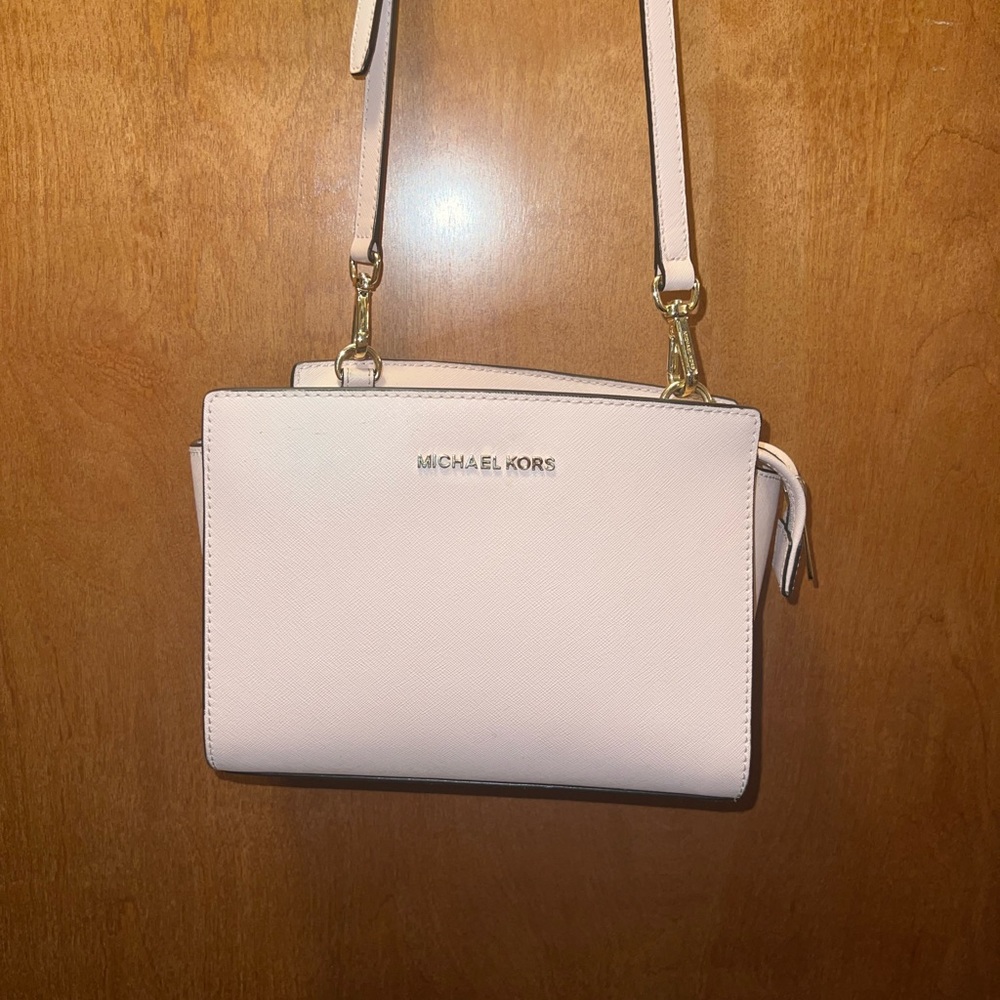 Michael Kors crossbody purse